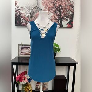 AUW Women’s Top Blouse Sleeveless Size M V Neck Pullover Polyester/ Spandex